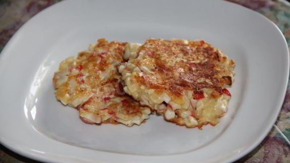 Рецепт Оладий с крабовыми палочками и сыром