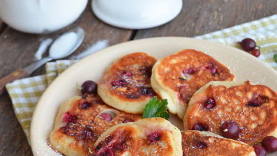 Рецепт оладий с крыжовником