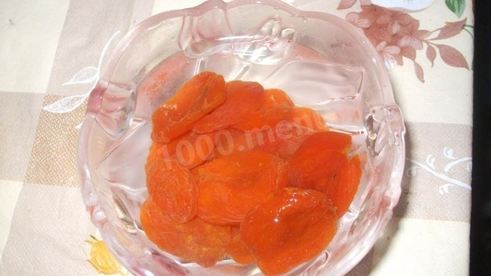 оладьи с морковкой и курагой