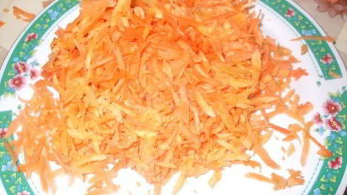 оладьи с морковкой и курагой