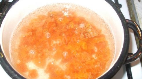 оладьи с морковкой и курагой