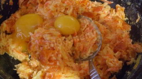 оладьи с морковкой и курагой