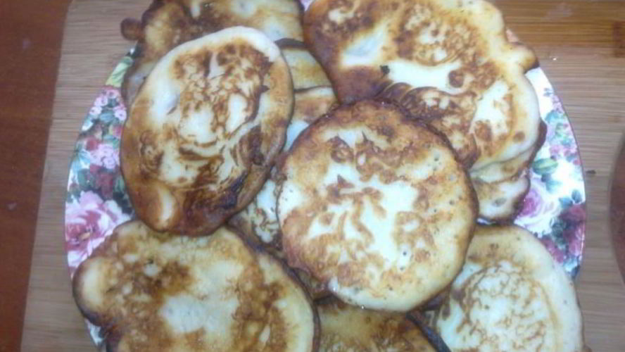 Рецепт оладий с сыром на кислом молоке