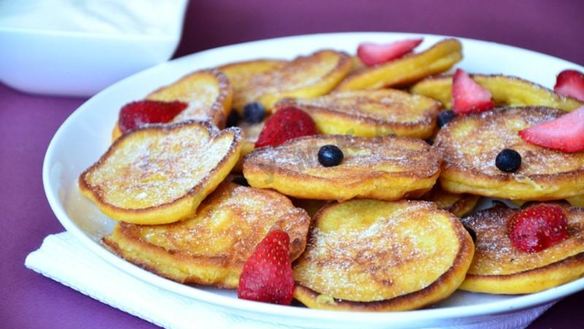 Рецепт Оладий с тыквенным пюре и яблоками на сметане