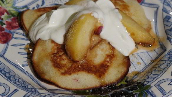 Рецепт Оладий с яблоками и яблочной карамелью