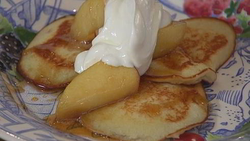 оладьи с яблоками и яблочной карамелью