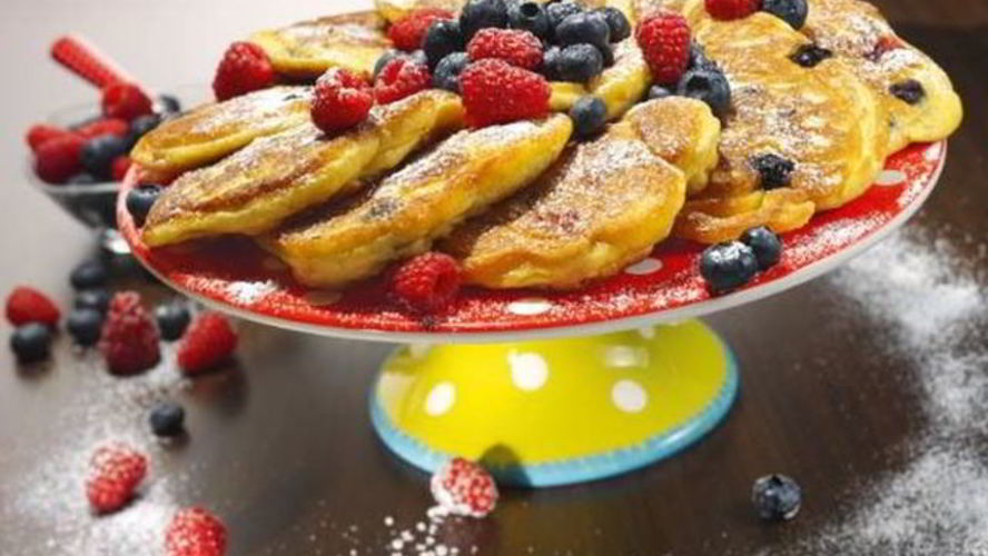 Рецепт оладий с ягодами