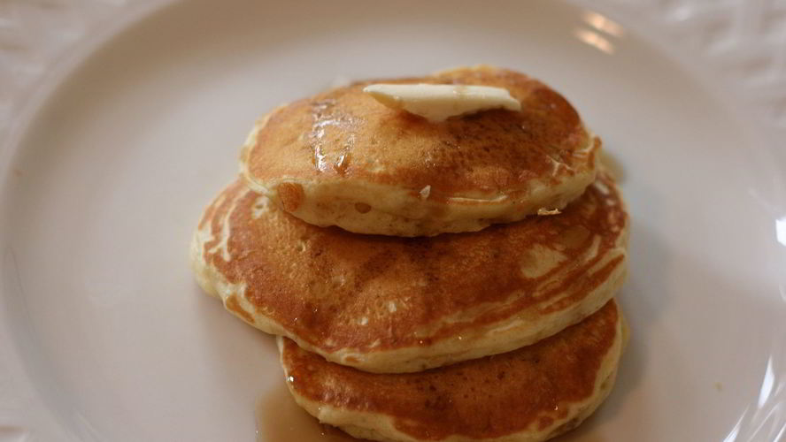 Рецепт пышных оладушек на молоке