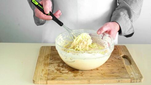 пышные оладьи с яблоками