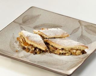 Пахлава с курагой