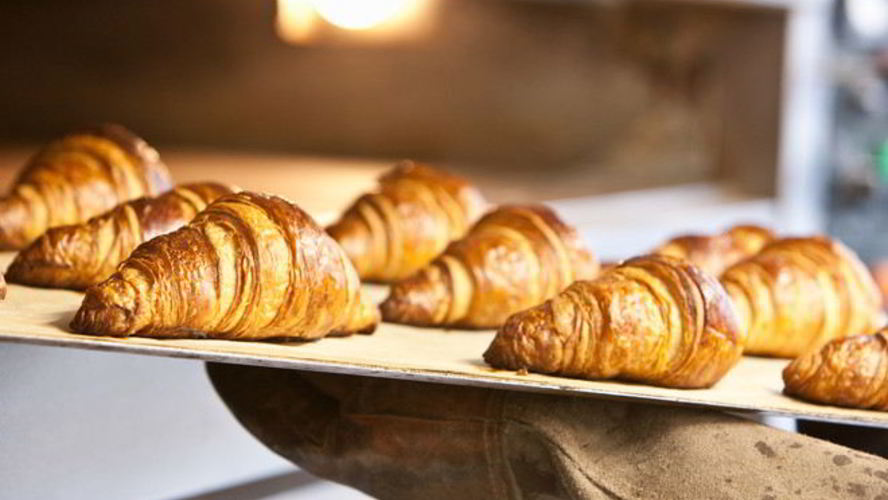 Рецепт аппетитных рогаликов с вареньем