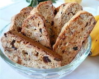 Бискотти с орехами и сухофруктами