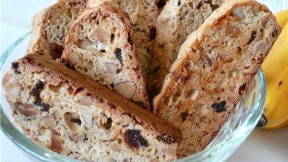 Рецепт Бискотти с орехами и сухофруктами