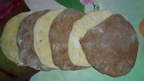 двухцветное печенье с фундуком