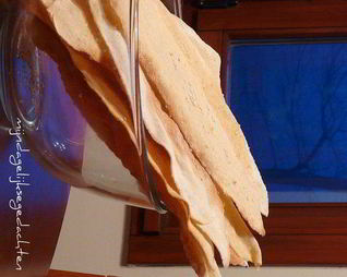 Манные цельнозерновые крекеры