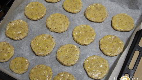 миндальное печенье с дольками лимона