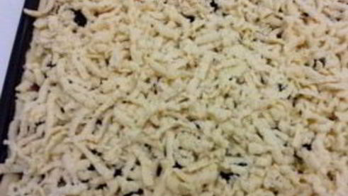 печенье с вареньем и крошкой