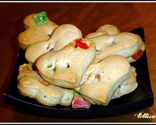 Постное печенье с орехами и цукатами