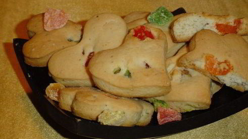 постное печенье с орехами и цукатами