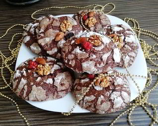 Шоколадное печенье с цукатами