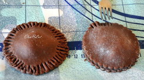 шоколадное печенье с вишней