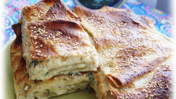Рецепт Быстрого пирога из лаваша с сыром и зеленью