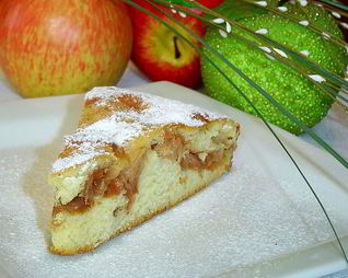 Быстрый пирог с яблоками на кефире