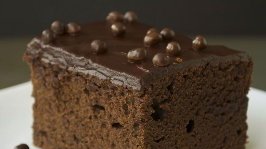 Рецепт домашнего шоколадного пирога в шоколадной глазури