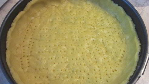 летний яблочно-персиковый пирог