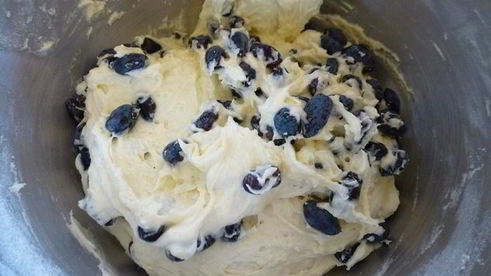 летний ягодный пирог