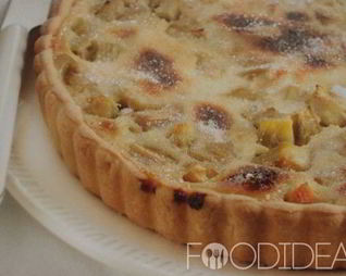 Песочный пирог с ревенем