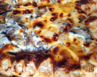 Пирог розочки с фаршем и грибами