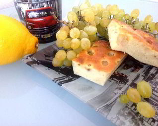 Пирог с виноградом