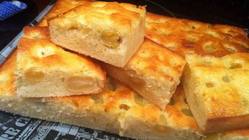 пирог с виноградом