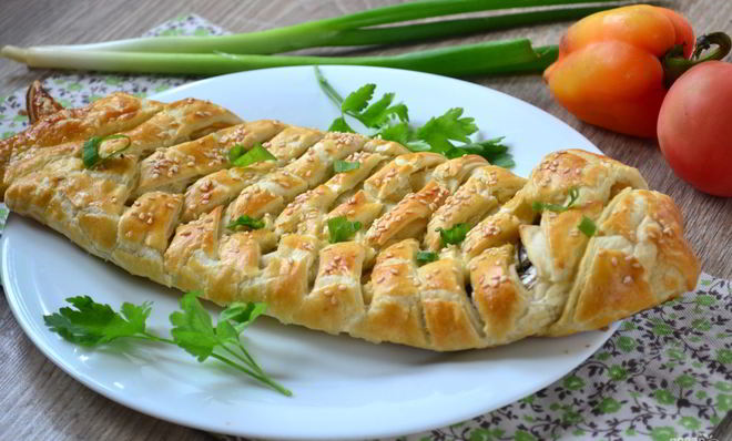 Пирог со шпротами