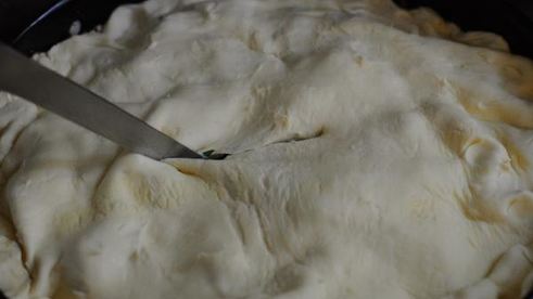 слоеный пирог с картошкой и голубым сыром