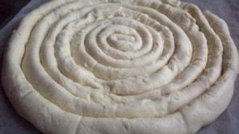 слоеный пирог с сыром