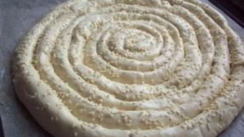 слоеный пирог с сыром