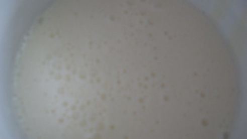 слоеный пирог с творогом и сладкой заливкой