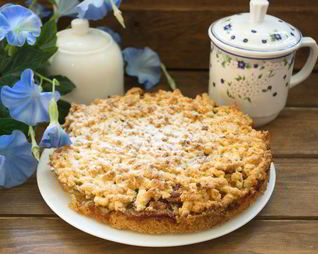 Тертый пирог с яблоками