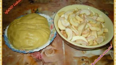 яблочный пирог