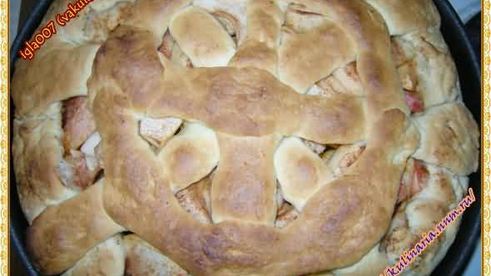 яблочный пирог