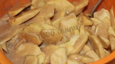 яблочный заливной пирог с яблоками