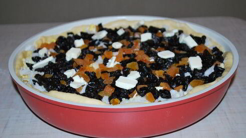 закрытый многослойный пирог губадия