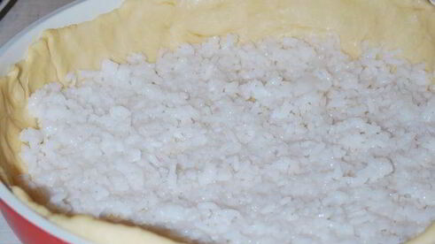 закрытый многослойный пирог губадия