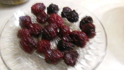 заливной пирог с ежевикой