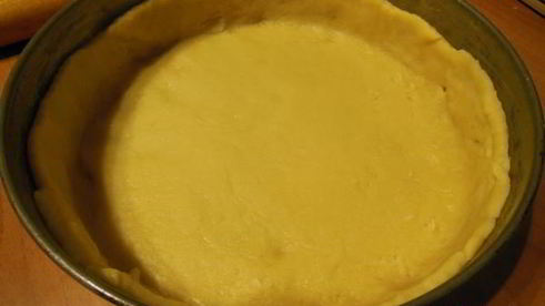 заливной пирог с ежевикой