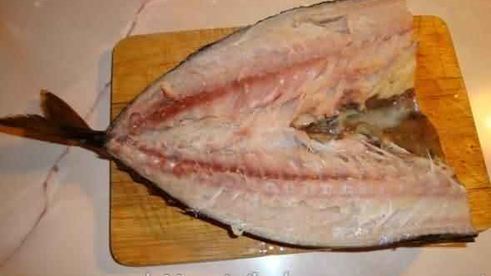 картофельные пирожки со скумбрией