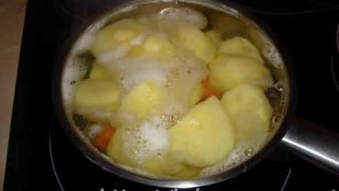 картофельные пирожки со скумбрией