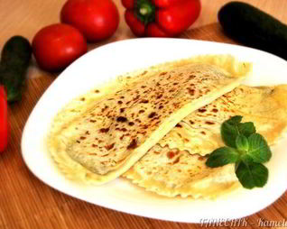 Кутабы с зеленью и сыром